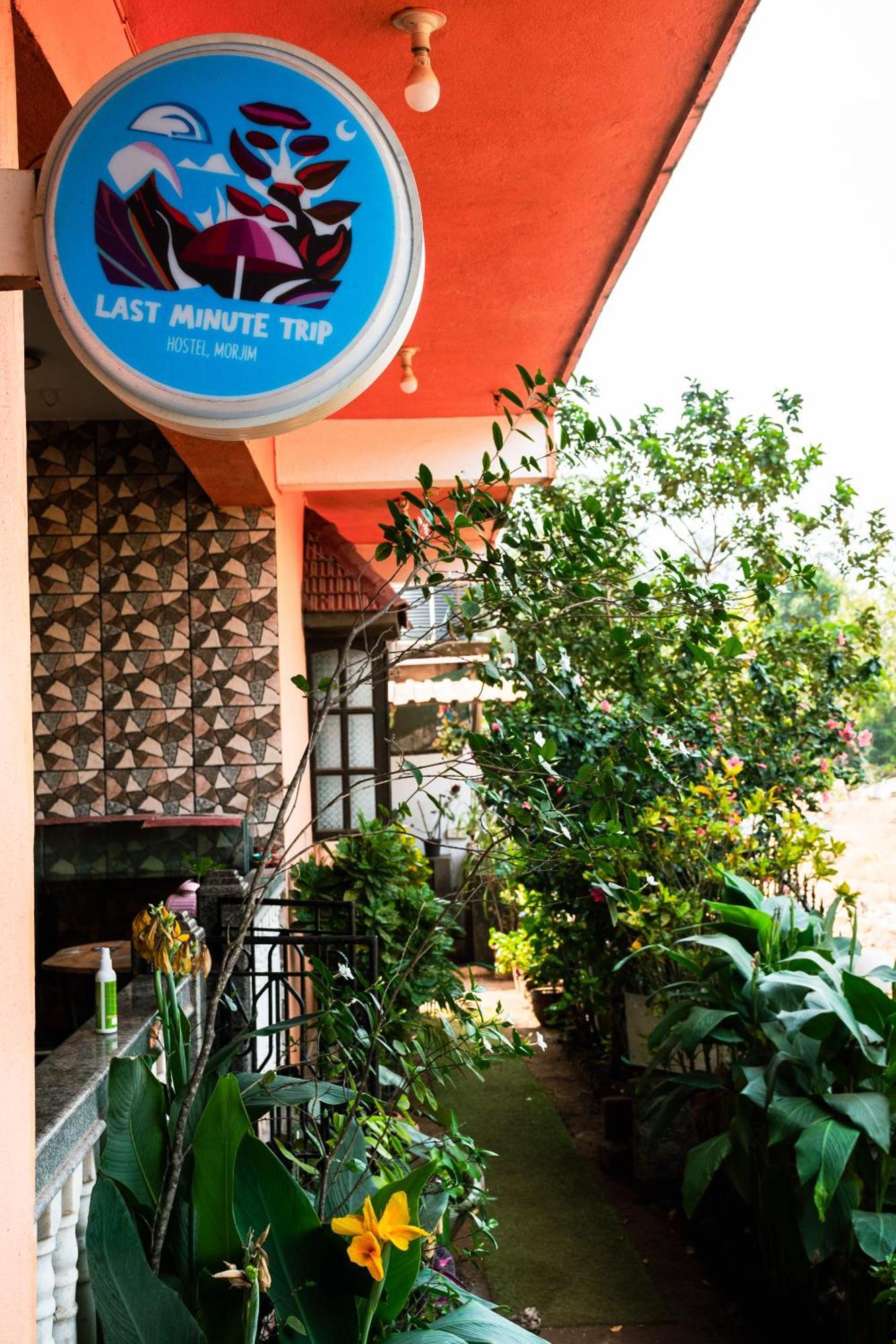 Last Minute Trip Hostel Morjim Exteriér fotografie
